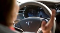 Codan giver rabat til Tesla-biler med autopilot: "Om 25 år vil der ikke være behov for bilforsikringer"