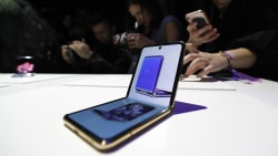 Klappet og klar? Foldbare smartphones sables ned af kritikere