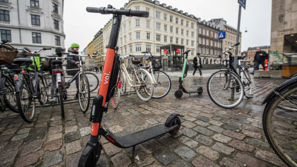 Endnu en storby ruller med på dillen: Aalborg får 100 el-løbehjul