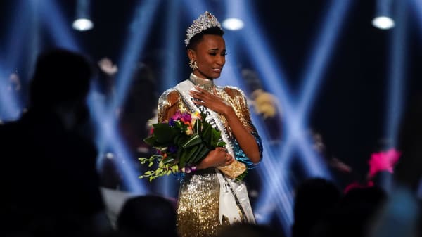 26-årig sydafrikaner er kåret til Miss Universe 2019
