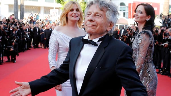 Polanski vinder 'fransk Oscar' trods udvandring og protester: 'Som at spytte på alle ofre'