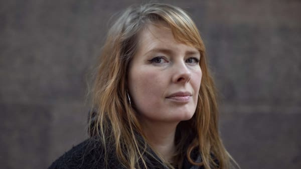 'En crackrygende, gal, ung kvinde': Simone viser dig Københavns rå stofmiljø
