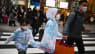 Coronavirus efterlader apotekshylder tomme og lukker byer i Kina